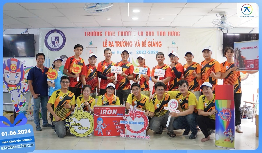 Tập thể cán bộ nhân viên An Thái Khang tham gia chương trình “Tân trang trường học – Tiếp bước em đến trường” tại Trường Tình Thương La San Tân Hưng